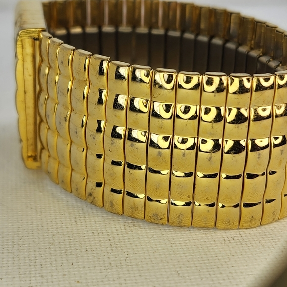 Joan Rivers classic watch - Picture 7 of 9